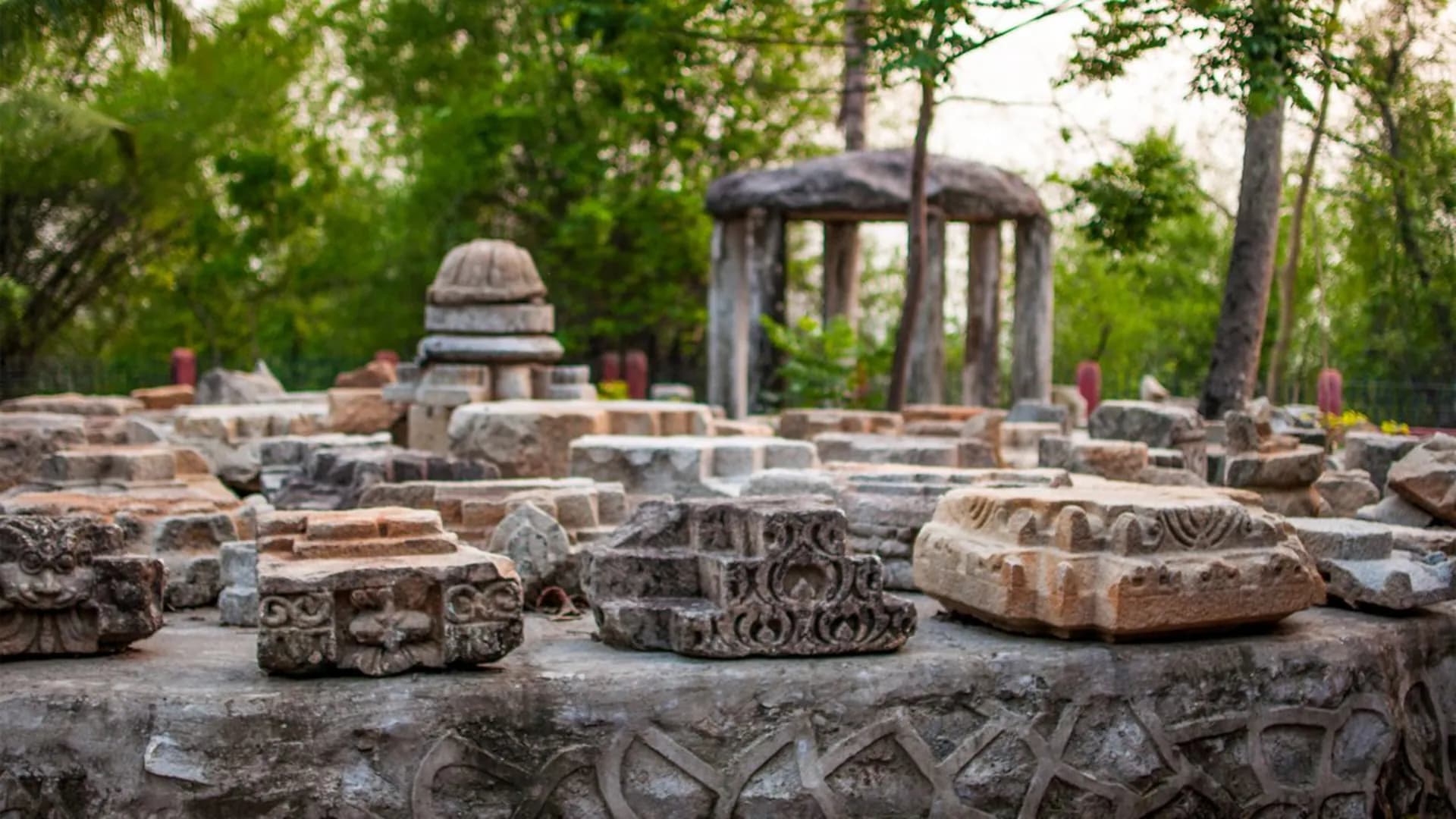 Hajo - Sualkuchi - Madan Kamdev Tour